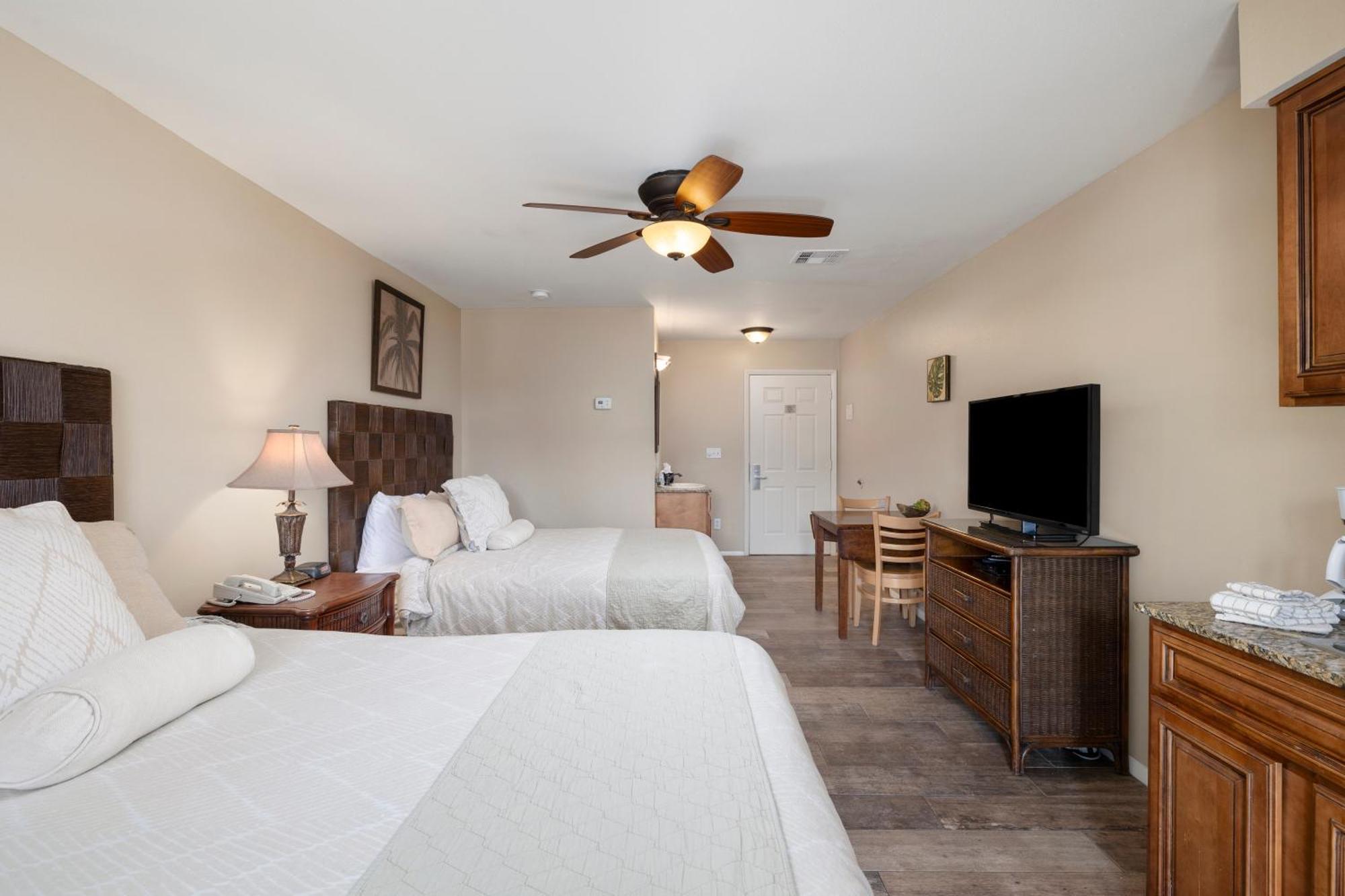 Still Waters Resort Indian Point Buitenkant foto